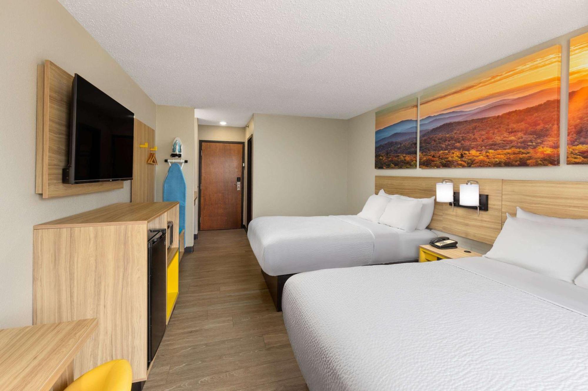 Days Inn By Wyndham Glasgow Exteriér fotografie